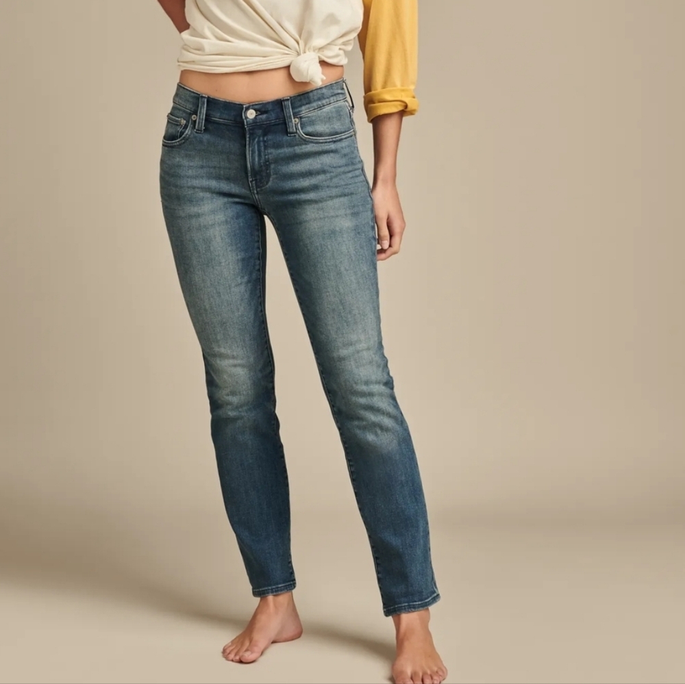 Lucky Brand Sweet Straight Leg Jeans
